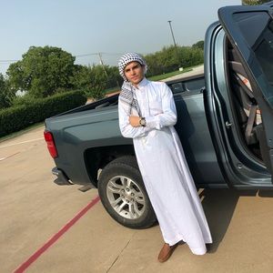 Meet your Posher, Samer